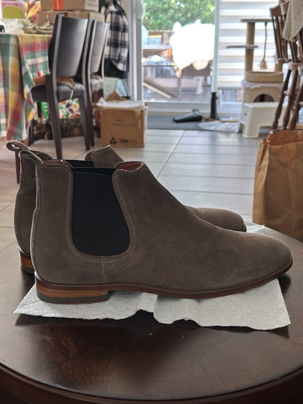 Minelli Men’s Suede Chukka Chelsea Boots in Taupe